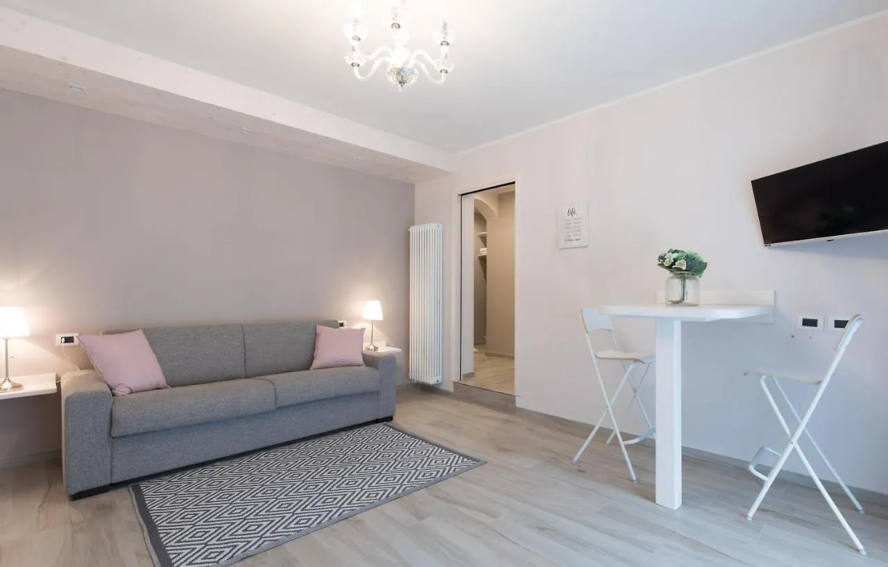 Residenza Conca Verde B&B La Suite Rogolo