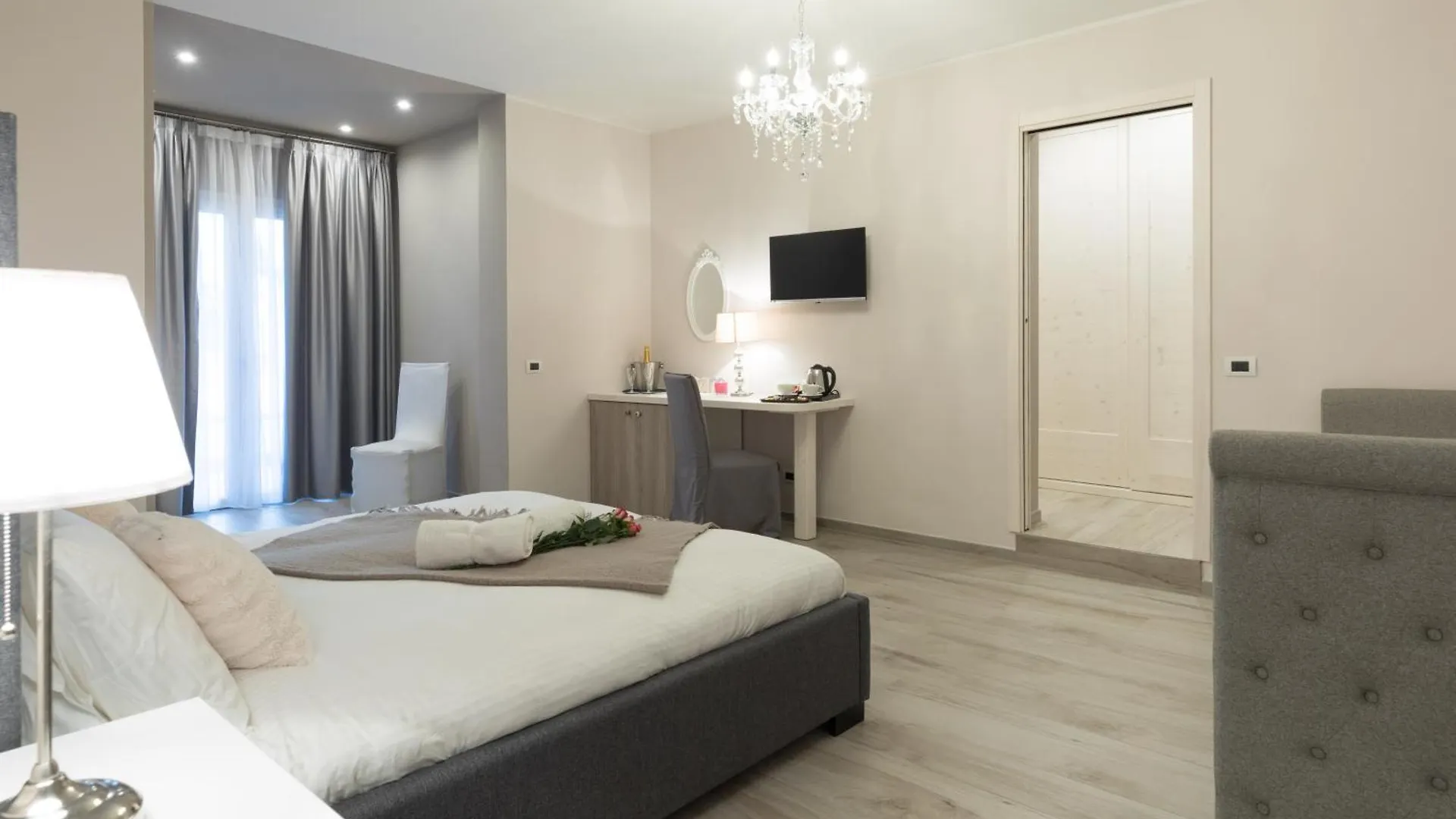 Nocleg ze śniadaniem Residenza Conca Verde B&B La Suite Rogolo