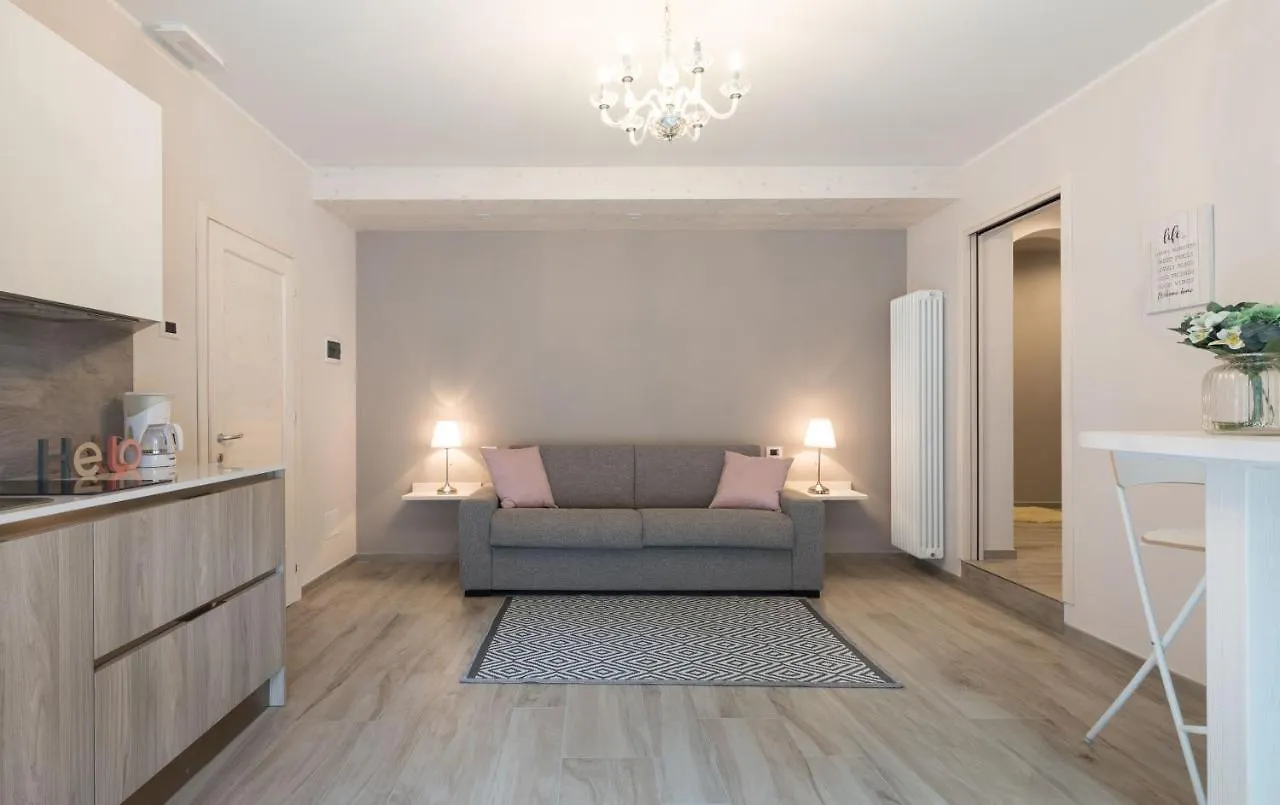 Residenza Conca Verde B&B La Suite Rogolo Bed & Breakfast